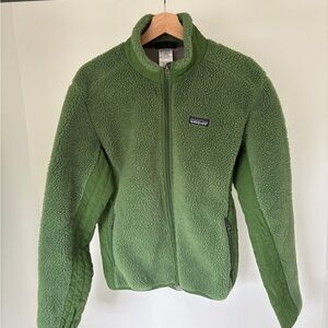 Patagonia Green Women’s Retro Fleece Size Large